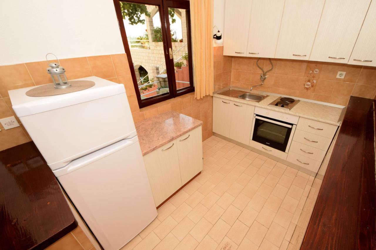 Apartments By The Sea Podobuce, Peljesac - 631 Exterior photo